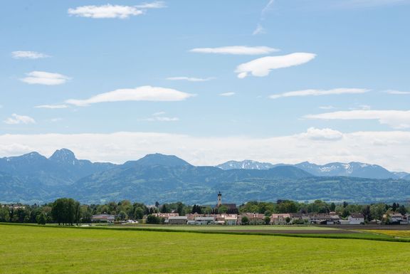 Panorama Bergkette von Bad Aibling aus gesehen